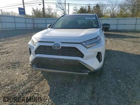 2024 Toyota RAV4 Hybrid XSE with VIN JTME6RFV2RD561964, listed as a Copart auction lot 48209465 with 47,028 mi miles and Salvage Title. Bid and sale history available at carsss.com. Image 11.