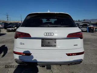 2024 Audi Q5 S line Premium with VIN WA1G2AFY1R2069111, listed as a Copart auction lot 46171785 with 10,350 mi miles and Salvage title. Bid and sale history available at DreamBid. Image 6.
