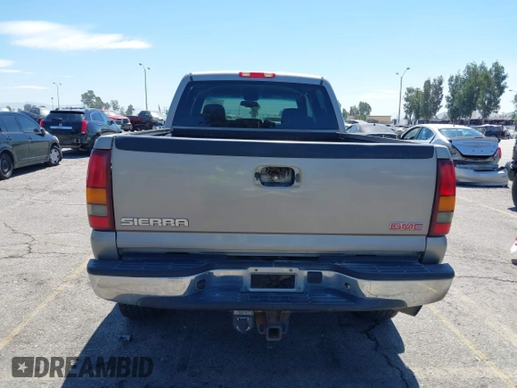 2003 GMC Sierra 2500HD SLT with VIN 1GTHK231X3F243264, listed as a IAAI auction lot 42606442 with 166,770 mi miles and . Bid and sale history available at DreamBid. Image 16.