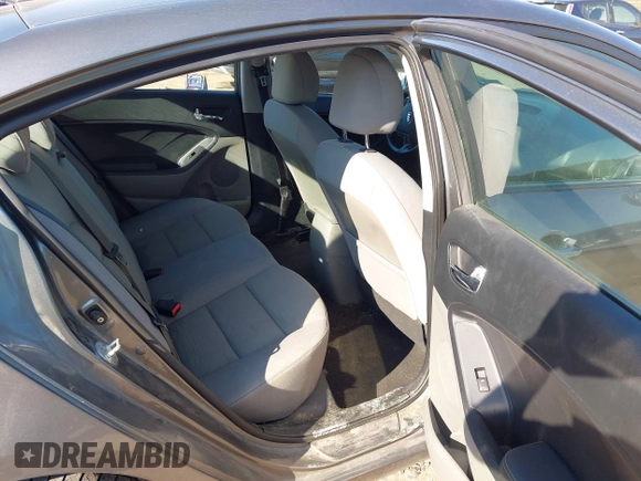 2016 Kia Forte LX with VIN KNAFX4A65G5522312, listed as a IAAI auction lot 40583940 with 114,623 mi miles. Bid and sale history available at carsss.com. Image 8.