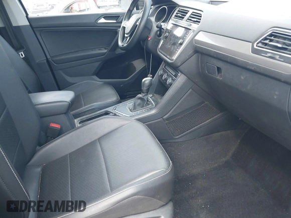 2021 Volkswagen Tiguan SE with VIN 3VV3B7AX3MM157702, listed as a IAAI auction lot 41888479 with 51,807 mi miles and . Bid and sale history available at DreamBid. Image 5.