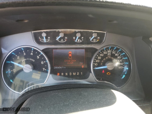 2012 Ford F-150 XL with VIN 1FTFW1ETXCFB34968, listed as a Copart auction lot 47210295 with 299,454 mi miles and Salvage Title. Bid and sale history available at carsss.com. Image 9.