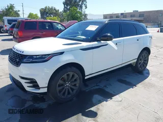 2018 Land Rover Range Rover Velar R-Dynamic SE with VIN SALYL2RN1JA709853, listed as a IAAI auction lot 42233296 with 58,440 mi miles and . Bid and sale history available at DreamBid. Image 17.