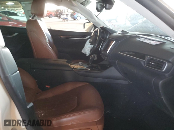 2017 Maserati Levante S z VIN ZN661YUA2HX242914, wystawiony jako Copart lot #44312295 z przebiegiem Nie podano mil oraz Szkoda całkowita • Salvage title. Historia ofert i sprzedaży dostępna na DreamBid. Obrazek 7.
