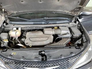2017 Chrysler Pacifica Limited с VIN 2C4RC1GG9HR816844, выставлен на аукционе Copart как лот 54270215 с пробегом 82 634 миль миль и Списание • Salvage title. История ставок и продаж доступна на DreamBid. Изображение 12.