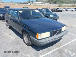 1995 Volvo 900 z VIN YV1JS8313S1197383, wystawiony jako IAAI lot #41877807 z przebiegiem 140 298 mil mil oraz . Historia ofert i sprzedaży dostępna na DreamBid. Obrazek 1.