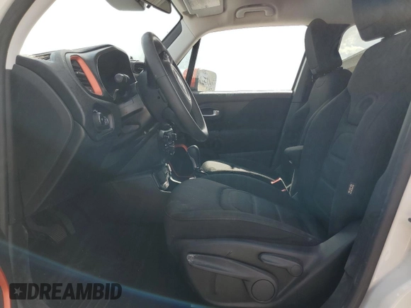 2020 Jeep Renegade Latitude с VIN ZACNJABB8LPL71930, выставлен на аукционе Copart как лот 53862435 с пробегом 84 261 миль миль и Списание • Salvage title. История ставок и продаж доступна на DreamBid. Изображение 7.