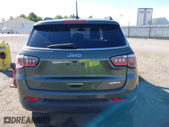 2017 Jeep Compass Latitude with VIN 3C4NJCBB0HT642901, listed as a IAAI auction lot 42497712 with 130,959 mi miles and . Bid and sale history available at DreamBid. Image 17.