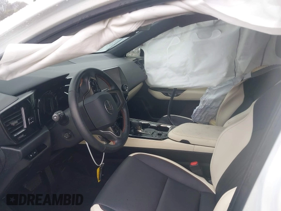 2024 Lexus NX 350h Premium z VIN JTJGKCEZ4R5013106, wystawiony jako IAAI lot #41499547 z przebiegiem 13 651 mil mil oraz . Historia ofert i sprzedaży dostępna na DreamBid. Obrazek 5.