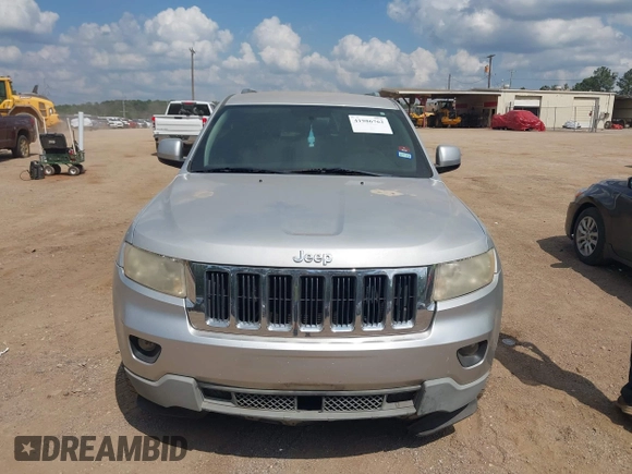 2012 Jeep Grand Cherokee Laredo with VIN 1C4RJEAG4CC251359, listed as a IAAI auction lot 41986762 with 172,331 mi miles. Bid and sale history available at carsss.com. Image 12.