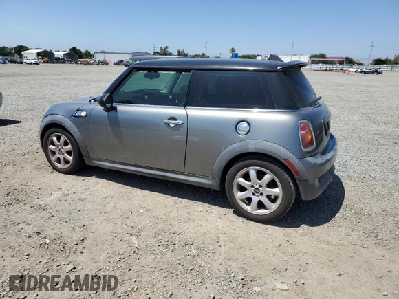 2010 MINI Hardtop S with VIN WMWMF7C53ATZ34487, listed as a Copart auction lot 55308605 with 128,759 mi miles and Clean title. Bid and sale history available at DreamBid. Image 2.