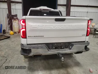 2020 Chevrolet Silverado 1500 LTZ with VIN 3GCUYGED5LG407858, listed as a Copart auction lot 89135715 with 86,088 mi miles and Salvage Title. Bid and sale history available at DreamBid. Image 6.