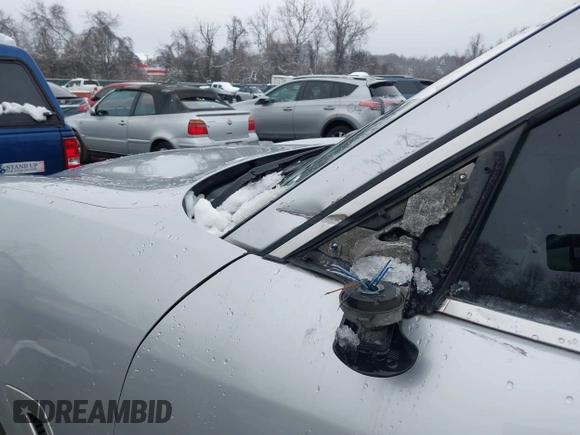 2010 Infiniti FX35 with VIN JN8AS1MW8AM850931, listed as a IAAI auction lot 41565434 with 166,160 mi miles. Bid and sale history available at carsss.com. Image 18.