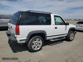1996 Chevrolet Tahoe with VIN 3GNEK18R1TG171274, listed as a Copart auction lot 52380325 with 161,438 mi miles and Clean Title. Bid and sale history available at carsss.com. Image 3.