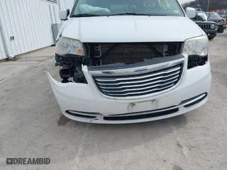 2014 Chrysler Town & Country Touring-L 30th Anniversary with VIN 2C4RC1CG2ER351485, listed as a IAAI auction lot 41599197 with 118,022 mi miles. Bid and sale history available at carsss.com. Image 6.