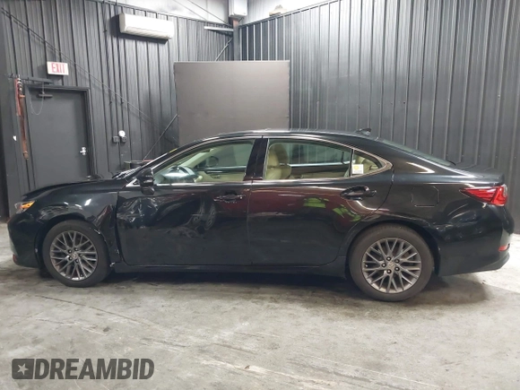 2018 Lexus ES 350 z VIN 58ABK1GG3JU083398, wystawiony jako IAAI lot #42094308 z przebiegiem 98 019 mil mil oraz . Historia ofert i sprzedaży dostępna na DreamBid. Obrazek 14.