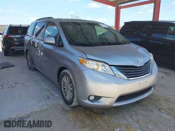 2011 Toyota Sienna XLE AAS with VIN 5TDYK3DC1BS007820, listed as a IAAI auction lot 41935200 with 123,554 mi miles. Bid and sale history available at carsss.com. Image 1.