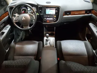 2014 Mitsubishi Outlander GT z VIN JA4JZ4AX2EZ013911, wystawiony jako Copart lot #60603715 z przebiegiem 78 547 mil mil oraz Szkoda całkowita • Salvage title. Historia ofert i sprzedaży dostępna na DreamBid. Obrazek 8.
