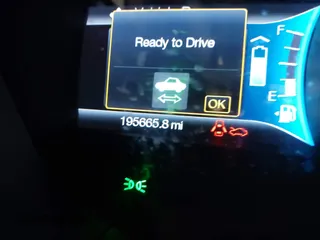 2013 Ford Fusion SE Hybrid with VIN 3FA6P0LU9DR150396, listed as a IAAI auction lot 42080329 with 195,665 mi miles. Bid and sale history available at carsss.com. Image 15.
