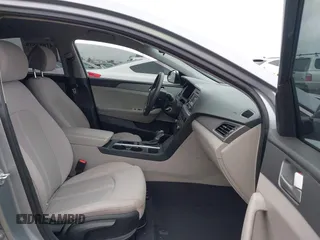 2017 Hyundai Sonata 2.4L with VIN 5NPE24AF1HH562921, listed as a IAAI auction lot 41883886 with 145,594 mi miles and . Bid and sale history available at carsss.com. Image 5.