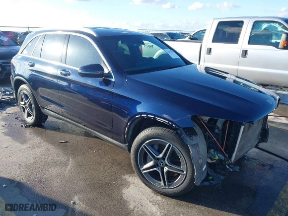 2020 Mercedes-Benz GLC with VIN W1N0G8DB2LF780664, listed as a IAAI auction lot 41099477 with 45,729 mi miles. Bid and sale history available at carsss.com. Image 1.