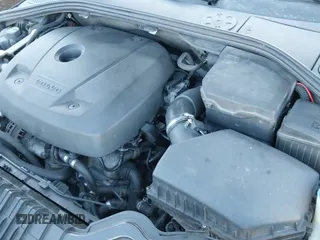 2018 Volvo S60 Inscription z VIN LYV402TKXJB179615, wystawiony jako IAAI lot #41410095 z przebiegiem 181 529 mil mil oraz . Historia ofert i sprzedaży dostępna na DreamBid. Obrazek 21.