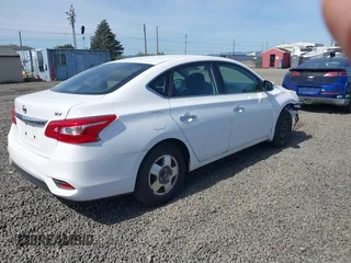 2019 Nissan Sentra S z VIN 3N1AB7AP3KY214172, wystawiony jako IAAI lot #41969114 z przebiegiem 109 770 mil mil oraz . Historia ofert i sprzedaży dostępna na DreamBid. Obrazek 4.