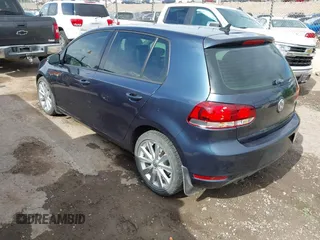 2012 Volkswagen Golf TDI z VIN WVWDM7AJ5CW133618, wystawiony jako IAAI lot #42447714 z przebiegiem 132 526 mil mil oraz . Historia ofert i sprzedaży dostępna na DreamBid. Obrazek 3.