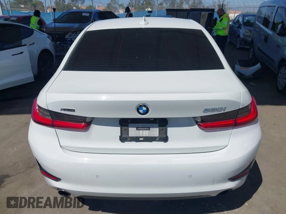2019 BMW 3 Series 330i xDrive with VIN WBA5R7C54KAJ79701, listed as a IAAI auction lot 41871962 with 70,479 mi miles. Bid and sale history available at carsss.com. Image 17.