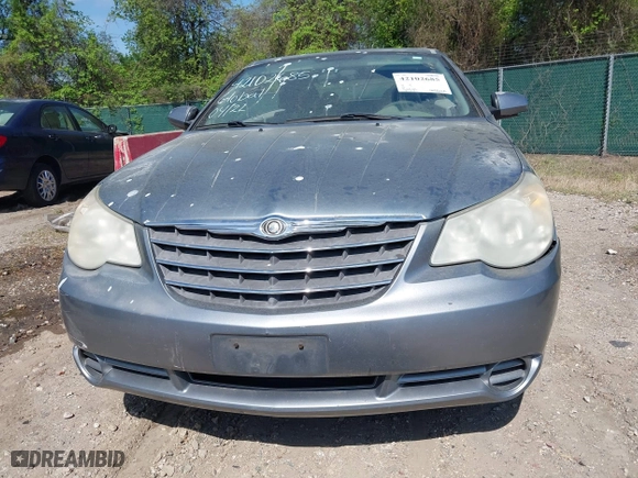 2008 Chrysler Sebring Touring with VIN 1C3LC55R98N118821, listed as a IAAI auction lot 42102685 with 211,537 mi miles. Bid and sale history available at carsss.com. Image 6.