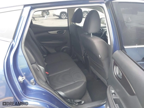 2022 Nissan Rogue Sport S with VIN JN1BJ1AW3NW476250, listed as a IAAI auction lot 40902061 with 58,939 mi miles. Bid and sale history available at carsss.com. Image 8.