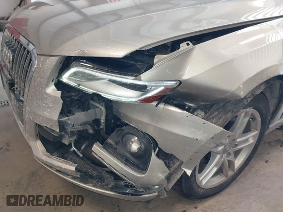 2014 Audi Q5 Premium Plus with VIN WA1LFAFP3EA032751, listed as a IAAI auction lot 41608679 with 96,586 mi miles. Bid and sale history available at carsss.com. Image 6.