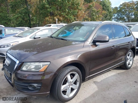 2012 Audi Q5 2.0T Premium Plus with VIN WA1LFAFP7CA110459, listed as a IAAI auction lot 40748633 with 169,874 mi miles. Bid and sale history available at carsss.com. Image 2.