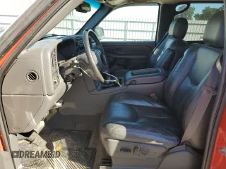 2004 Chevrolet Avalanche Z71 with VIN 3GNEK12TX4G255809, listed as a Copart auction lot 75131394 with 152,376 mi miles and Non Repairable. Bid and sale history available at DreamBid. Image 7.