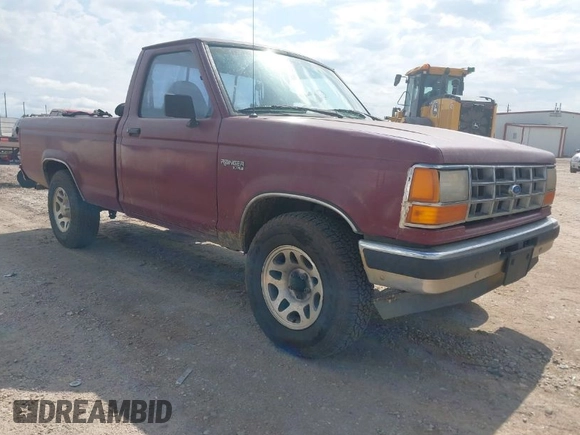 1992 Ford Ranger with VIN 1FTCR10A0NUA56005, listed as a IAAI auction lot 42005067 with 3,439 mi miles. Bid and sale history available at carsss.com. Image 1.