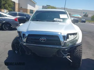 2008 Toyota Tacoma with VIN 5TEUU42N58Z522656, listed as a IAAI auction lot 42151670 with Not Provided miles and . Bid and sale history available at carsss.com. Image 12.