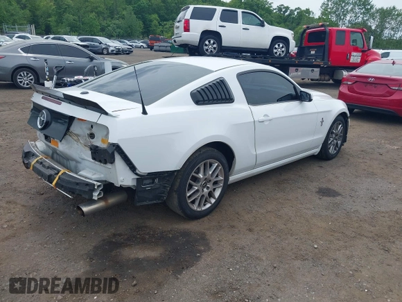 2014 Ford Mustang V6 with VIN 1ZVBP8AM6E5290062, listed as a IAAI auction lot 42341184 with 85,272 mi miles and . Bid and sale history available at DreamBid. Image 4.