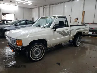 1988 Toyota Pickup with VIN JT4RN50R6J5154429, listed as a Copart auction lot 81105134 with 105,123 mi miles and Non Repairable. Bid and sale history available at DreamBid. Image 1.