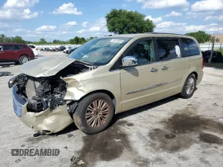 2011 Chrysler Town & Country Limited z VIN 2A4RR6DG5BR746552, wystawiony jako Copart lot #56215685 z przebiegiem 143 505 mil mil oraz Szkoda całkowita • Salvage title. Historia ofert i sprzedaży dostępna na DreamBid. Obrazek 1.