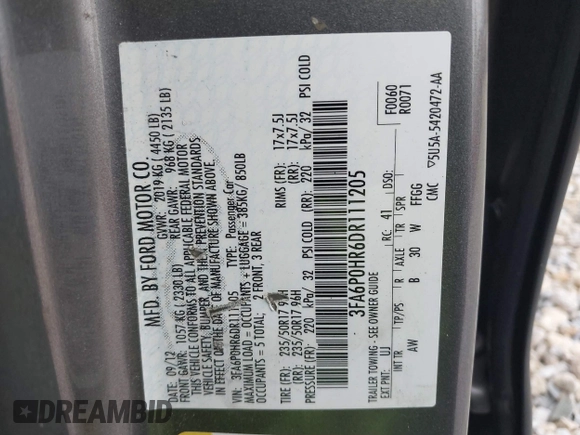 2013 Ford Fusion SE with VIN 3FA6P0HR6DR111205, listed as a IAAI auction lot 42082946 with 204,898 mi miles. Bid and sale history available at carsss.com. Image 9.