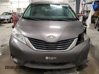 2011 Toyota Sienna LE with VIN 5TDJK3DC8BS008819, listed as a Copart auction lot 46245485 with 243,826 mi miles and Non Repairable. Bid and sale history available at carsss.com. Image 5.