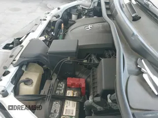 2020 Toyota Sienna XLE z VIN 5TDYZ3DC6LS080582, wystawiony jako IAAI lot #43001173 z przebiegiem 99 710 mil mil oraz . Historia ofert i sprzedaży dostępna na DreamBid. Obrazek 19.