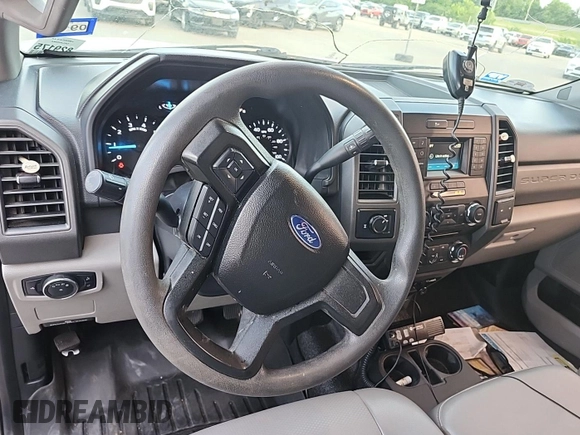2017 Ford F-250 XL with VIN 1FT7W2A69HEE56119, listed as a IAAI auction lot 42636419 with 90,371 mi miles and . Bid and sale history available at DreamBid. Image 1.
