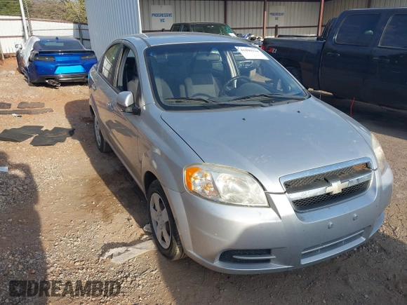 2009 Chevrolet Aveo 1LT z VIN KL1TD56E49B372791, wystawiony jako IAAI lot #41890124 z przebiegiem 118 648 mil mil oraz . Historia ofert i sprzedaży dostępna na DreamBid. Obrazek 1.