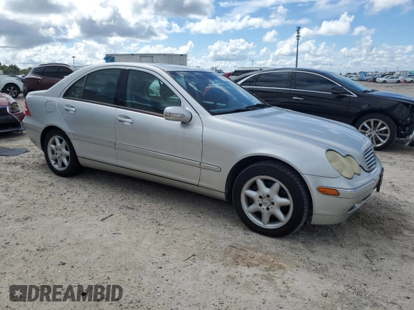 2004 Mercedes-Benz C 320 with VIN WDBRF64J94F458584, listed as a Copart auction lot 71086584 with 112,052 mi miles and Salvage Title. Bid and sale history available at DreamBid. Image 4.