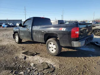 2011 Chevrolet Silverado 1500 LT with VIN 1GCNKSE00BZ373543, listed as a Copart auction lot 43799125 with Not Provided miles and Salvage Title. Bid and sale history available at DreamBid. Image 2.
