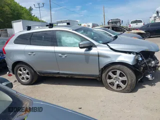2011 Volvo XC60 3.2L с VIN YV4940DZ6B2185745, выставлен на аукционе IAAI как лот 42257898 с пробегом 145 035 миль миль и . История ставок и продаж доступна на DreamBid. Изображение 13.