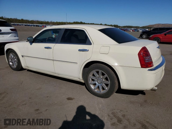 2005 Chrysler 300 with VIN 2C3AA63H85H153707, listed as a Copart auction lot 48615655 with 83,684 mi miles and Clean Title. Bid and sale history available at carsss.com. Image 2.