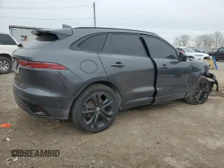 2024 Jaguar F-Pace R-Dynamic S z VIN SADCT2EX1RA727701, wystawiony jako Copart lot #81951884 z przebiegiem 3 721 mil mil oraz Szkoda całkowita • Salvage title. Historia ofert i sprzedaży dostępna na DreamBid. Obrazek 3.