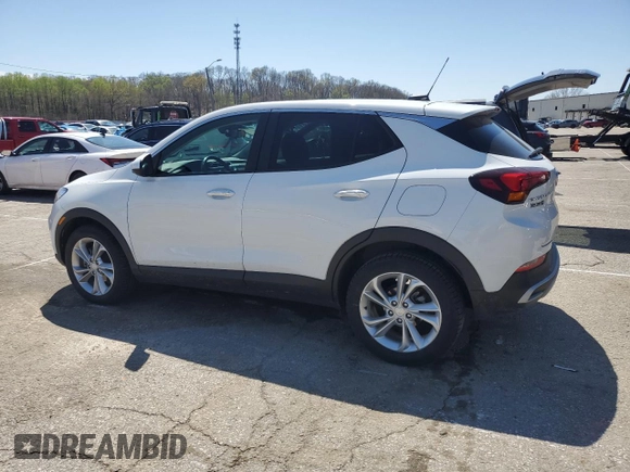 2023 Buick Encore GX Preferred z VIN KL4MMBS20PB023089, wystawiony jako Copart lot #52023105 z przebiegiem 59 065 mil mil oraz Szkoda całkowita • Salvage title. Historia ofert i sprzedaży dostępna na DreamBid. Obrazek 2.